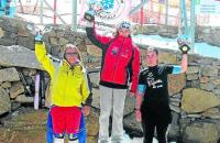 Itziar Alonso-Redondo y Claudia Daz en el podium de Gigante de La Covatilla